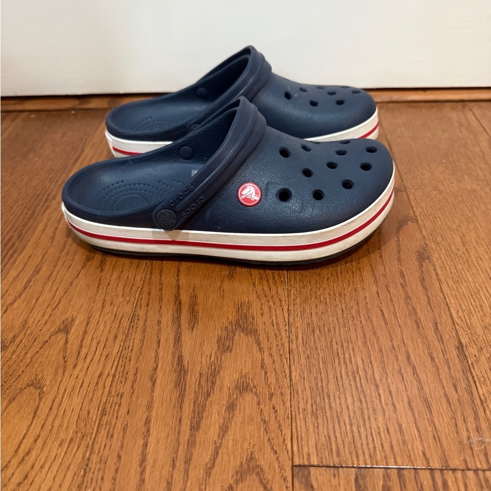 CROCS Navy Clog with White and Red Stripe
